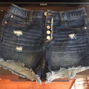 Gently Worn refuge high waisted jean shorts